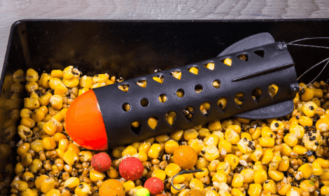 Carp Fishing with Sweetcorn - spod mix