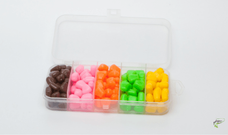 Carp fishing with sweetcorn - Imitation corn in box